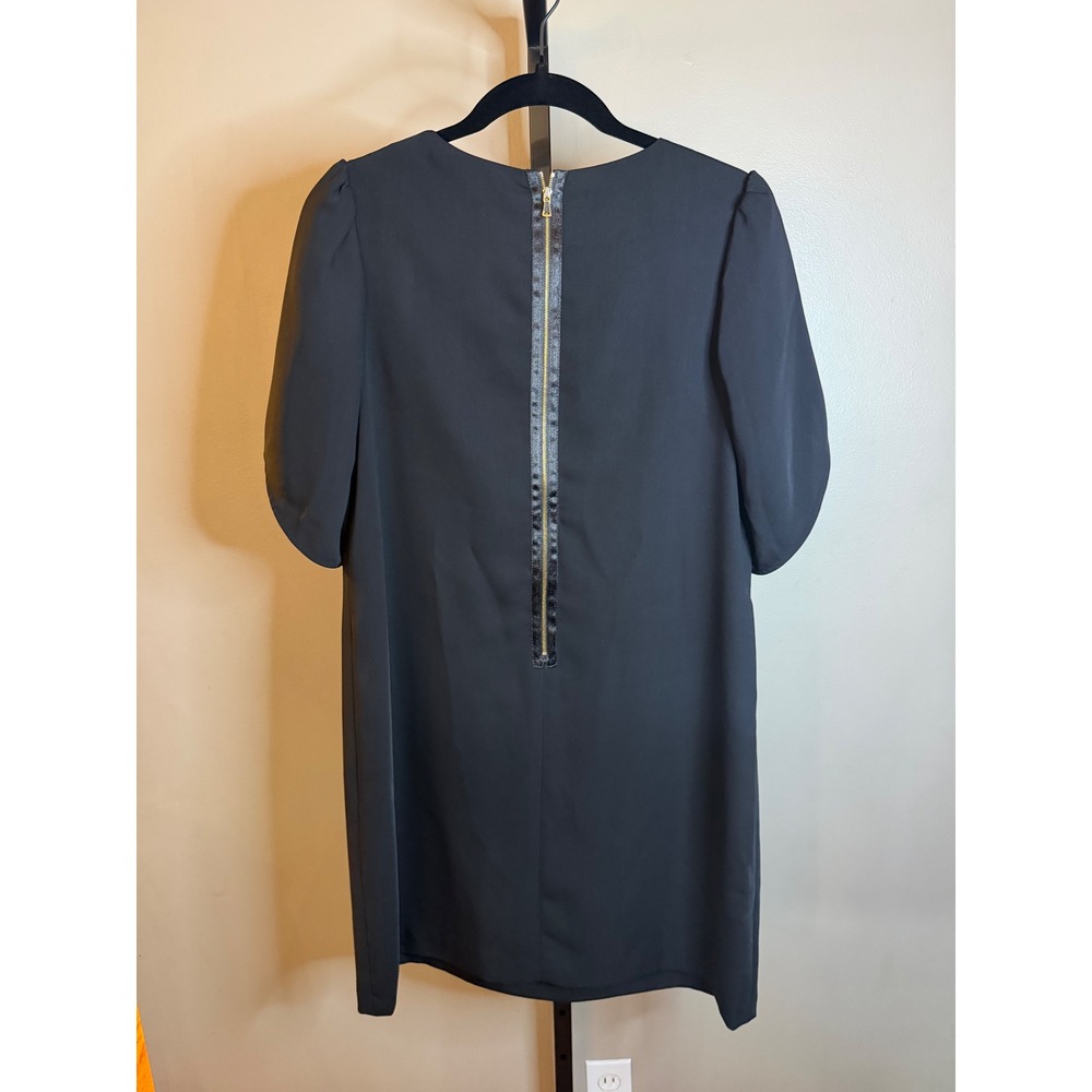 Cynthia Steffe Black Shift Dress Petal Puff Sleeve Exposed Gold Zipper Size 10 - Picture 2 of 4